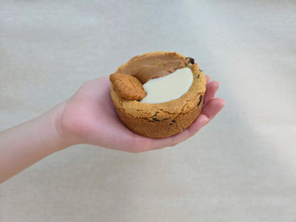 Biscoff & White Choc. Deep Cookie
