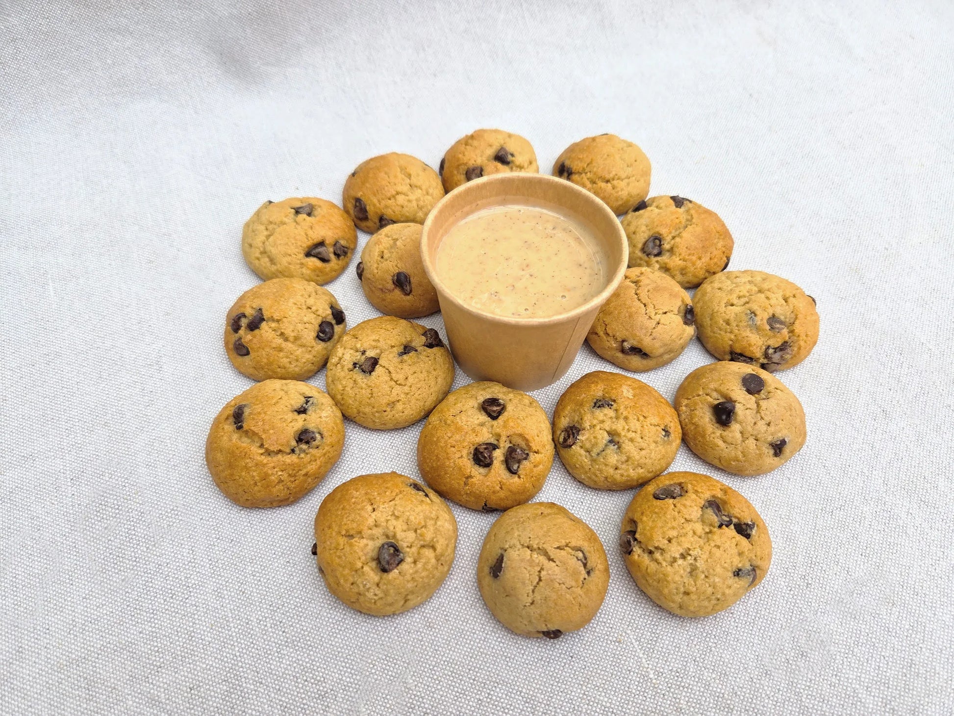Mini Cookies With Dip Sauce